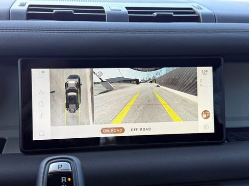 Used 2023 Land Rover Defender 110 X-Dynamic SE image 29