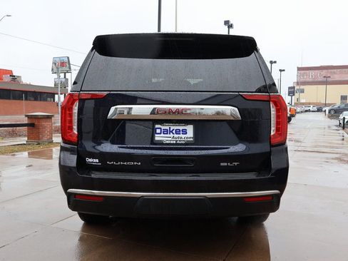 Used 2022 GMC Yukon SLT w/ SLT Premium Package image 7