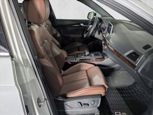 Used 2020 Audi Q5 2.0T Premium Plus w/ Premium Plus Package image 28