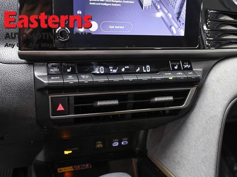 Used 2025 Toyota Camry LE w/ Convenience Package FWD image 20
