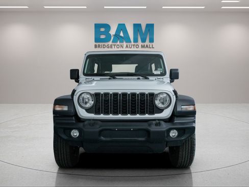 Used 2024 Jeep Wrangler Unlimited Sport AWD/4WD image 2