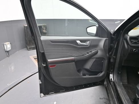 Used 2024 Ford Escape ST-Line AWD/4WD image 16