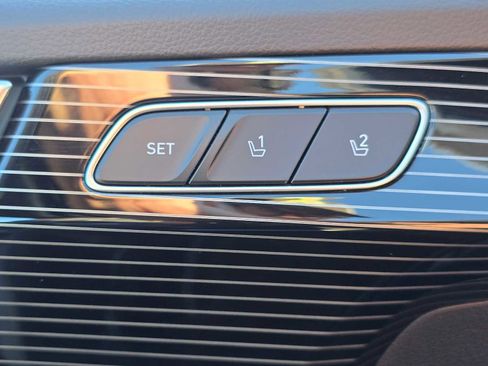 Used 2024 Hyundai Palisade Calligraphy image 26