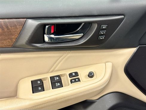 Used 2018 Subaru Outback 3.6R Limited image 17