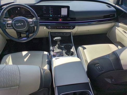 Used 2025 Kia Carnival SX Prestige image 89