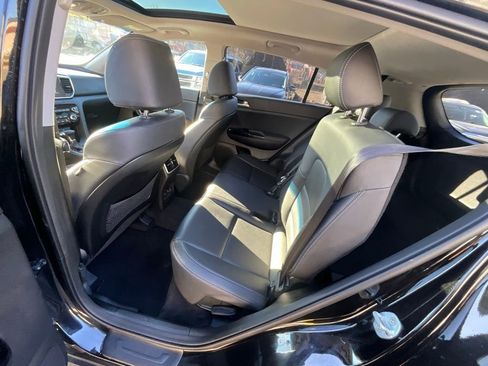 Used 2022 Kia Sportage EX image 20
