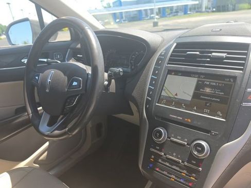 Used 2017 Lincoln MKC Reserve w/ Lincoln MKC Climate Package AWD/4WD image 19