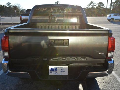 Used 2019 Toyota Tacoma SR5 image 7