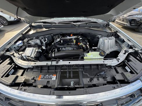 New 2025 Ford Explorer Active w/ Active Comfort Package image 33