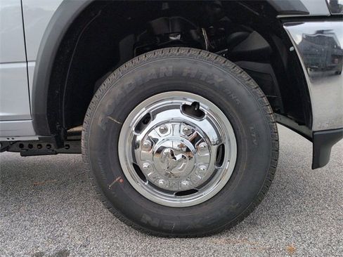 New 2026 RAM 3500 Tradesman image 10