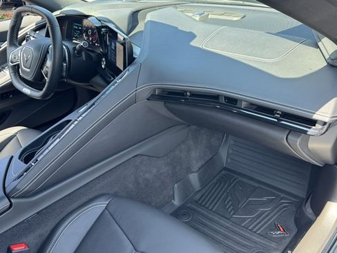 Used 2025 Chevrolet Corvette Z06 w/ Stealth Interior Trim Package RWD image 7