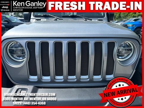 Used 2020 Jeep Gladiator Overland AWD/4WD image 5