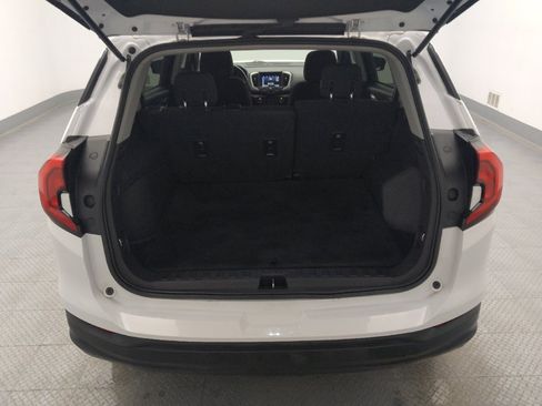 Used 2018 GMC Terrain SLE FWD image 29