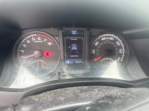Used 2022 Toyota Tacoma SR w/ SR Convenience Package RWD image 6