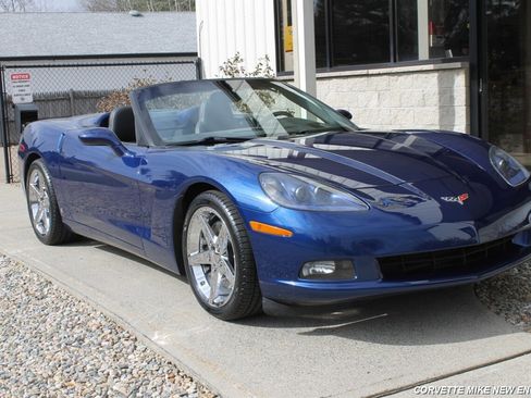Used 2007 Chevrolet Corvette Convertible w/ Preferred Equipment Group image 24