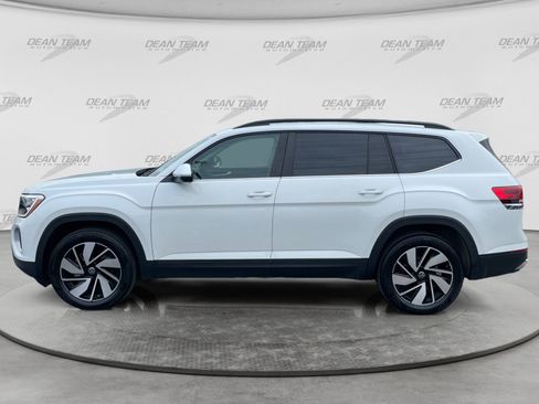 Used 2026 Volkswagen Atlas SE AWD/4WD image 4