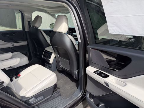 New 2026 Lincoln Aviator AWD image 20