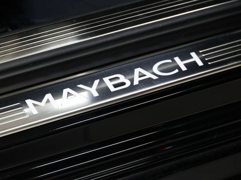 Used 2018 Mercedes-Benz Maybach S 560 4MATIC image 85