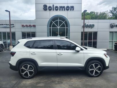 Used 2025 Volkswagen Taos SEL