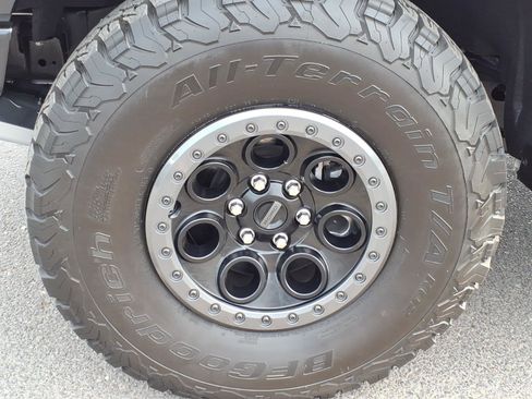 Used 2025 Ford F150 Raptor image 9