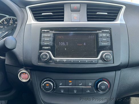 Used 2017 Nissan Sentra SV image 12