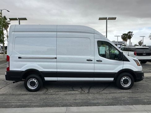 Used 2023 Ford Transit 250 148 High Roof RWD image 9