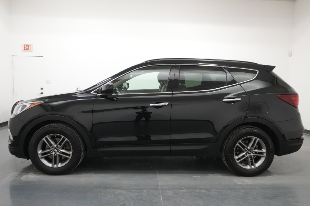 Used 2017 Hyundai Santa Fe Sport AWD/4WD image 4