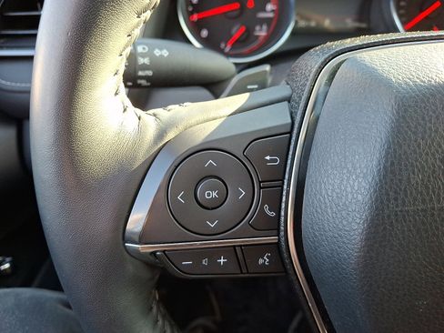 Used 2020 Toyota Camry XSE image 22