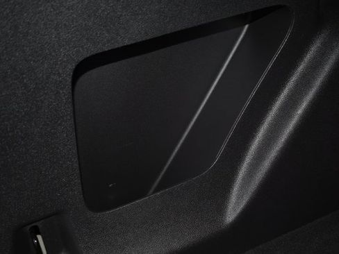 Used 2018 Ford Escape SEL image 40