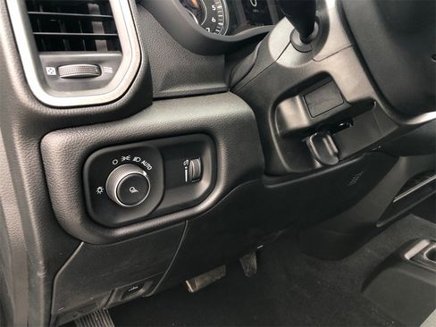 New 2024 RAM 2500 Tradesman w/ Chrome Appearance Group image 8