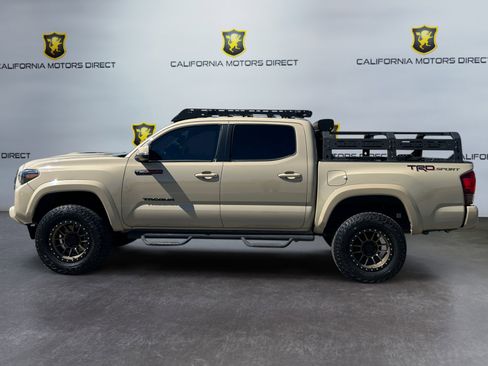 Used 2019 Toyota Tacoma TRD Sport w/ Technology Package image 8