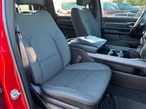 Used 2020 RAM 1500 Big Horn AWD/4WD image 12