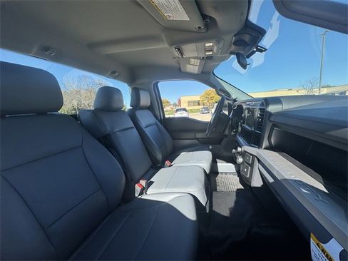 New 2025 Ford F550 4x4 Regular Cab Super Duty image 12