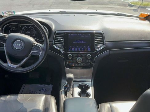 Used 2019 Jeep Grand Cherokee Limited AWD/4WD image 13