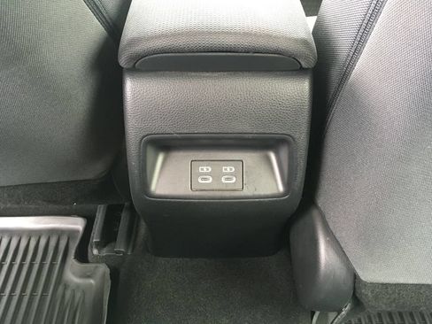 Used 2024 Toyota Corolla LE FWD image 23