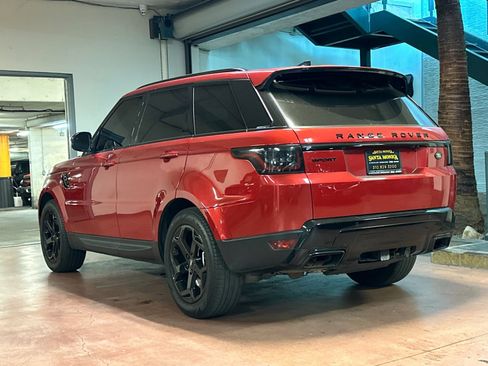 Used 2022 Land Rover Range Rover Sport SE image 3