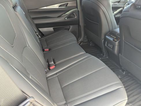 Certified 2026 INFINITI QX60 Luxe w/ Cargo Package FWD image 22