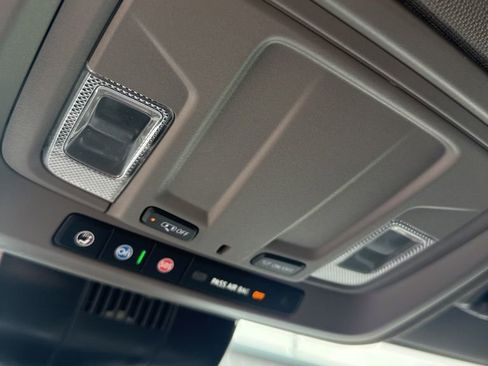 Used 2024 GMC Sierra 1500 Elevation image 18