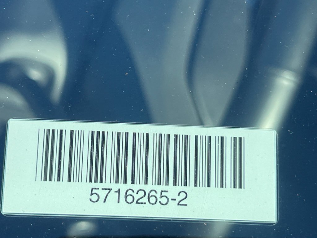 Used 2025 Chevrolet Trax LT w/ LT Convenience Package FWD image 9