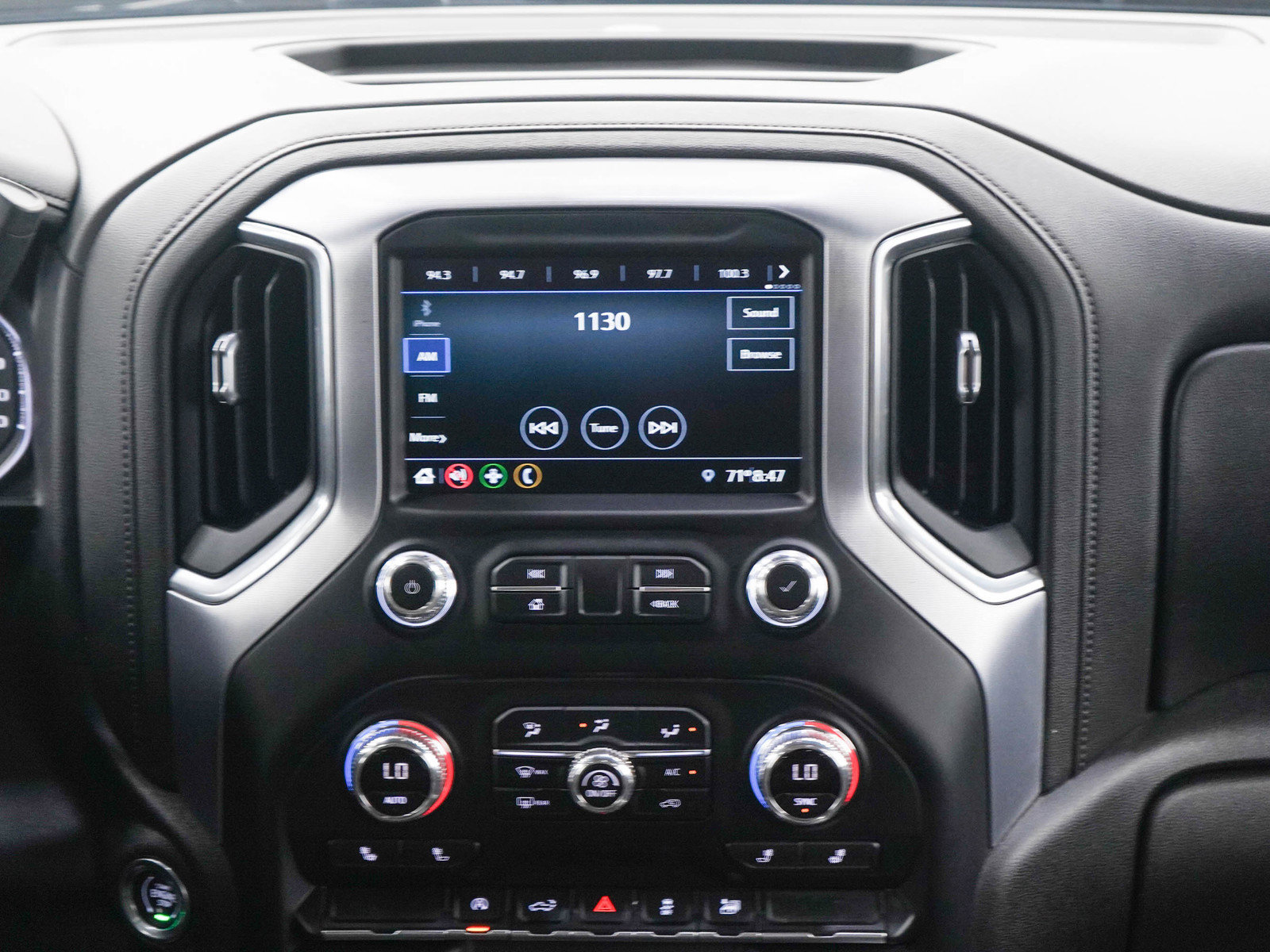 Used 2020 GMC Sierra 1500 Elevation w/ Elevation Value Package AWD/4WD image 15