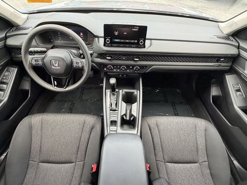 Used 2025 Honda Accord SE image 12