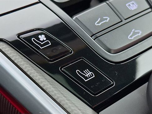 Certified 2024 Porsche 911 Turbo image 23