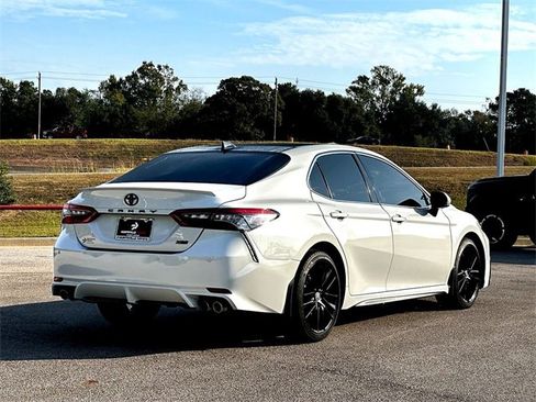 Used 2023 Toyota Camry XSE w/ Navigation Package image 8