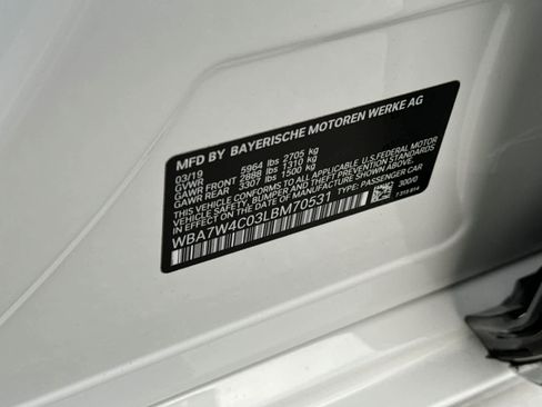 Used 2020 BMW 745e xDrive image 33