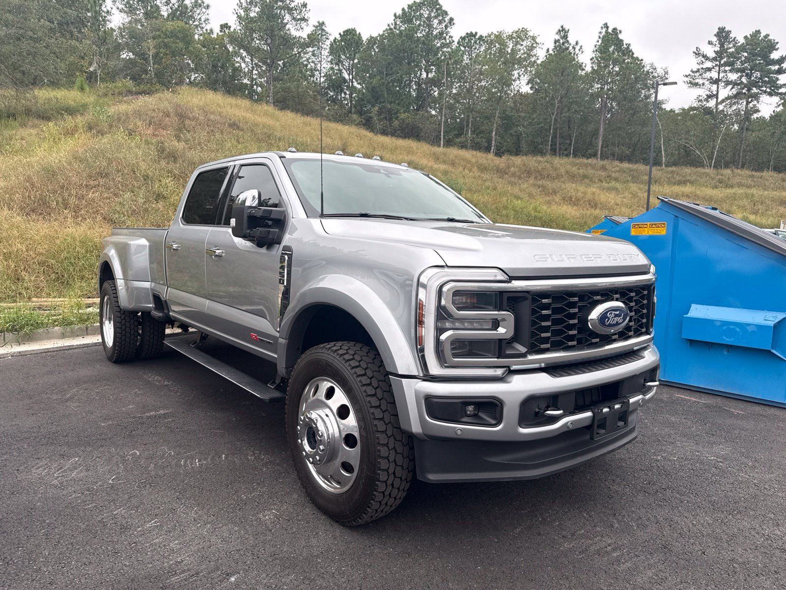 Used 2024 Ford F450 Platinum w/ FX4 Off-Road Package AWD/4WD image 1