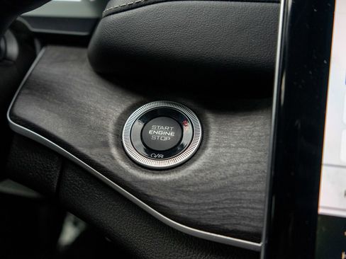 Used 2023 Jeep Grand Cherokee L Limited w/ Luxury Tech Group II image 24