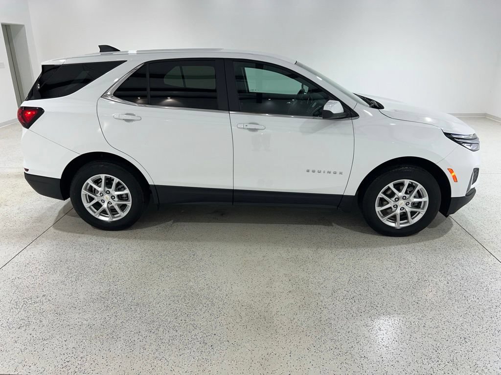 Used 2024 Chevrolet Equinox LT w/ LPO, Floor Liner Package AWD/4WD image 6