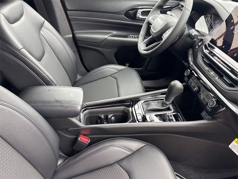 New 2026 Jeep Compass Latitude image 35