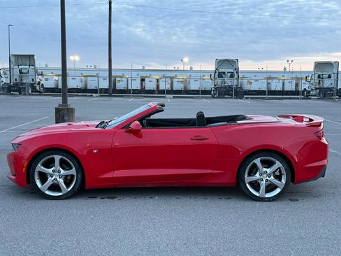 Used 2020 Chevrolet Camaro LT RWD image 15