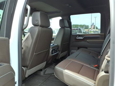 New 2026 GMC Sierra 2500 Denali w/ Denali Reserve Package AWD/4WD image 23